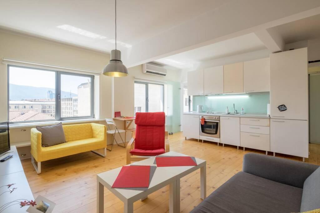 Home Is Where The Heart Is ~ 1-Bdr Central Charm Sofia Eksteriør bilde